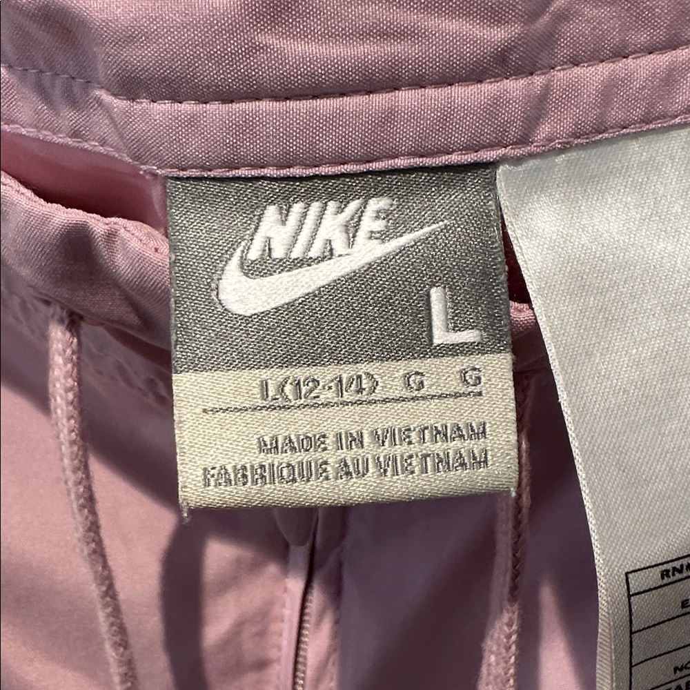 Nike Pastel Lavender Drawstring Performance Shorts Size Large - Picture 2 of 8